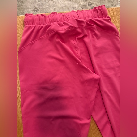 Pink Barbie Racing Costume Set – Size M – Spirit Halloween - Picture 12 of 16